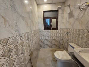 Bathroom in 3 BHK Villa at Palm Residency Chhatarpur, Chattarpur – for Rent