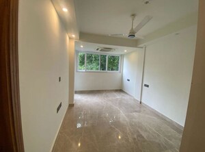 Room in 3 BHK Builder Floor at Sector 23 – for Rent