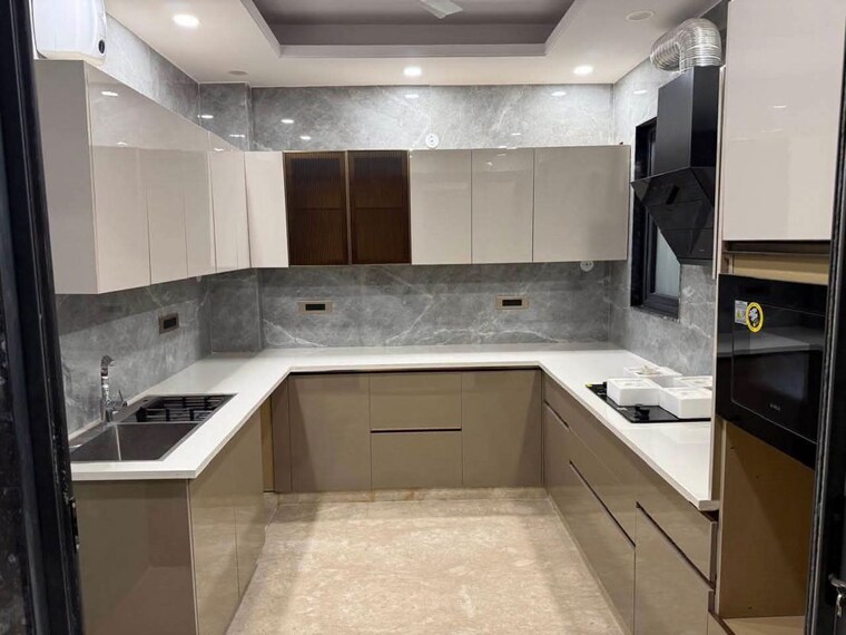 Kitchen, emaar-emerald-floors 3 Bedroom 1822 Sq.Ft. Builder Floor In Sector 65 Gurgaon 10526680
