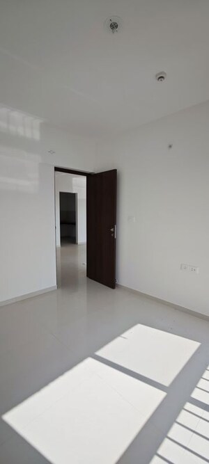 Room in 2 BHK Apartment at Shapoorji Pallonji Sensorium Auris, Hinjewadi – for Rent