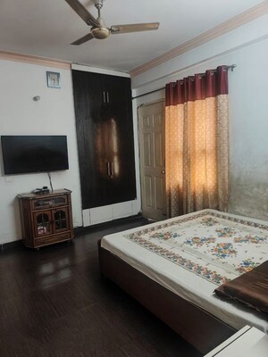 3 BHK Apartment For Rent in SVP Gulmohur Garden, Raj Nagar Extension