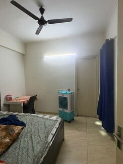 3 BHK Apartment For Rent in Gaur City 2 - 14th Avenue