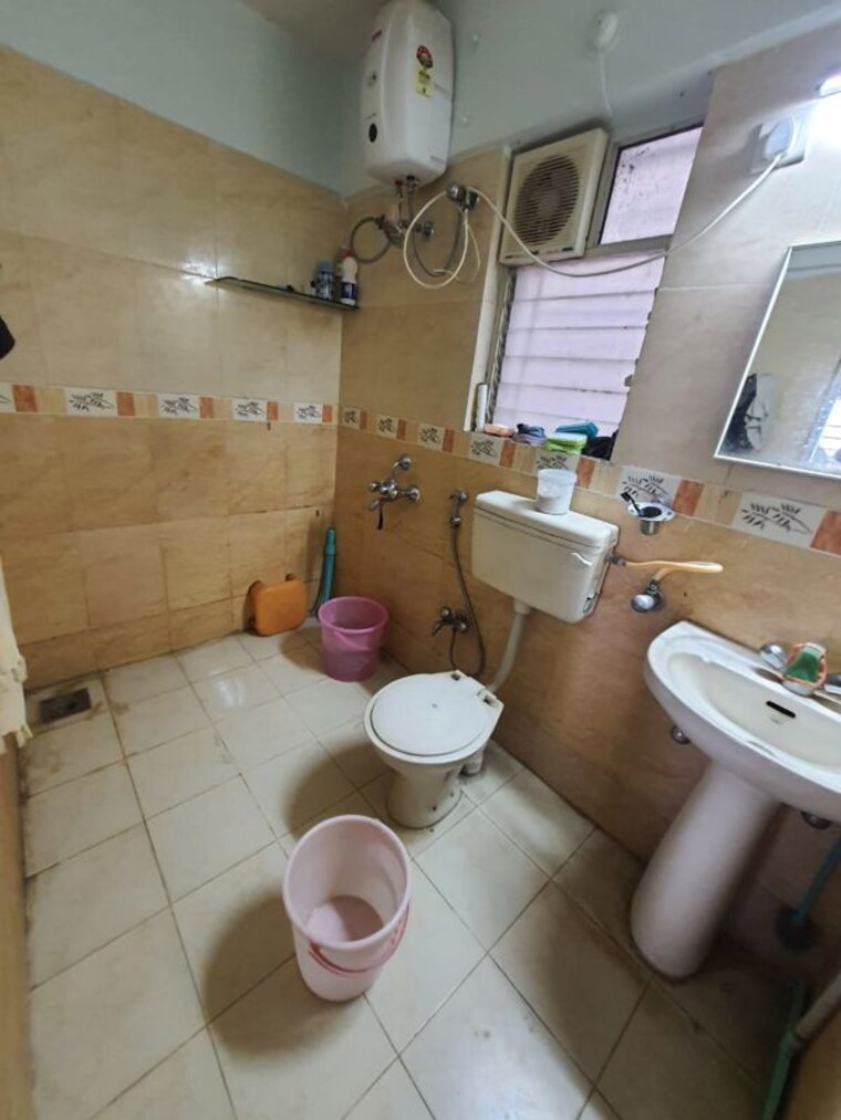 Bathroom, hari-ganga 1 Bedroom 620 Sq.Ft. Apartment In Yerawada Pune 10526772