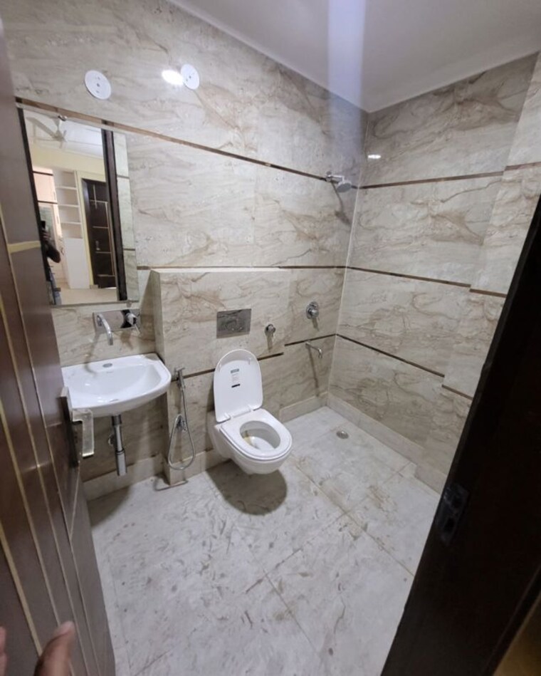 Bathroom, chattarpur 2 Bedroom 750 Sq.Ft. Builder Floor In Chattarpur Delhi 10526779