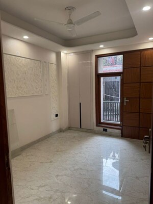 Room in 1 BHK Apartment at Palm Residency Chhatarpur, Chattarpur – for Rent