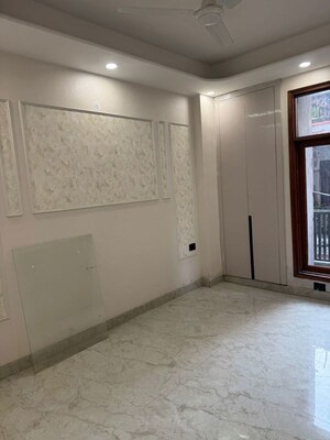 Room in 1 BHK Apartment at Palm Residency Chhatarpur, Chattarpur – for Rent