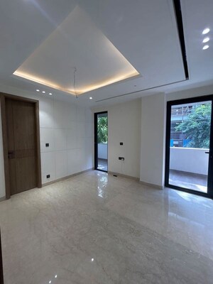 Room in 3 BHK Builder Floor at Palam Vihar Residents Association, Palam Vihar – for Rent
