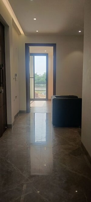 Room in 2 BHK Builder Floor at Sector 83 – for Rent