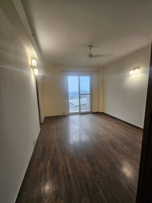 Room in 4 BHK Builder Floor at Sector 22 – for Rent