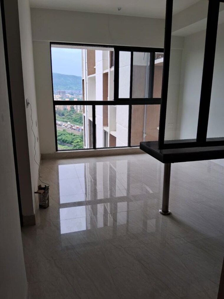 Room, lodha-crown-quality-homes 1 Bedroom 317 Sq.Ft. Apartment In Majiwada Thane 10526808