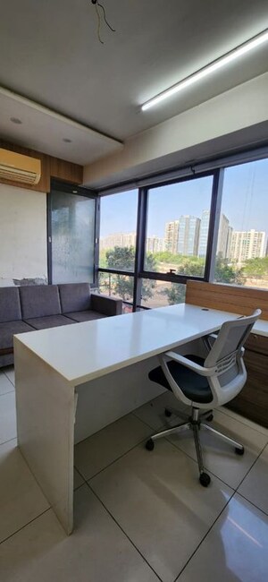  Office Space For Rent in True Westgate Business Bay, Makarba