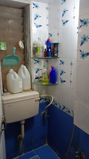 Bathroom in 2 BHK Apartment at Mulund West – for Rent