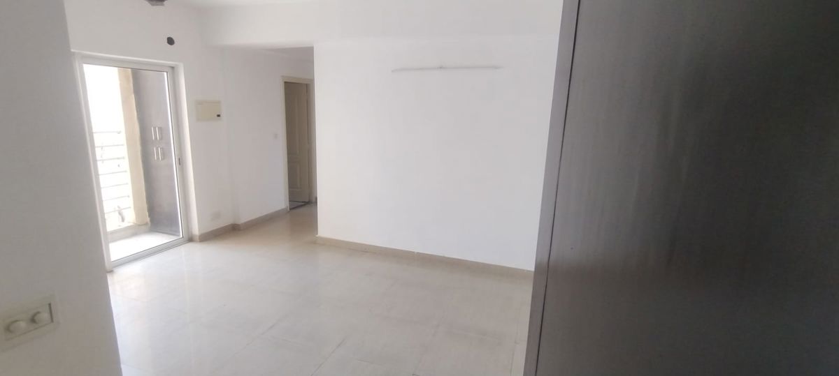 2 BHK 925 Sq.Ft. Apartment in Paras Tierea