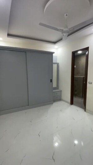 Room in 3 BHK Builder Floor at Sector 104 – for Sale