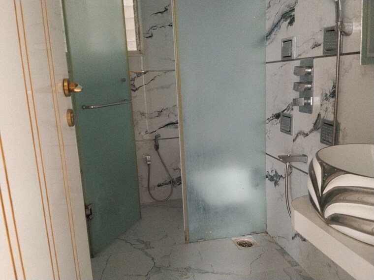Bathroom, dosti-group-ambrosia 3 Bedroom 1110 Sq.Ft. Apartment In Wadala East Mumbai 10526903