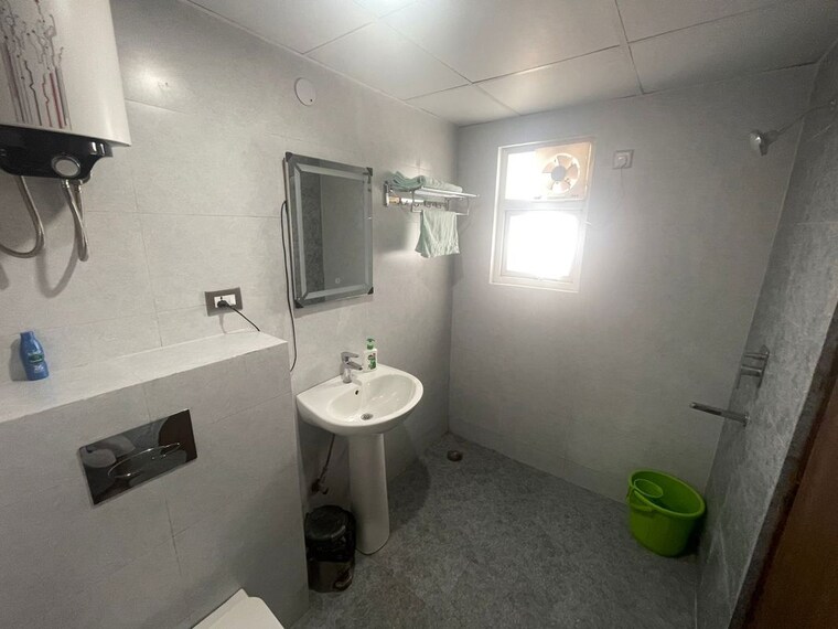 Bathroom, lamane-impereial-heights 2 Bedroom 1800 Sq.Ft. Builder Floor In Salan Gaon Dehradun 10526971