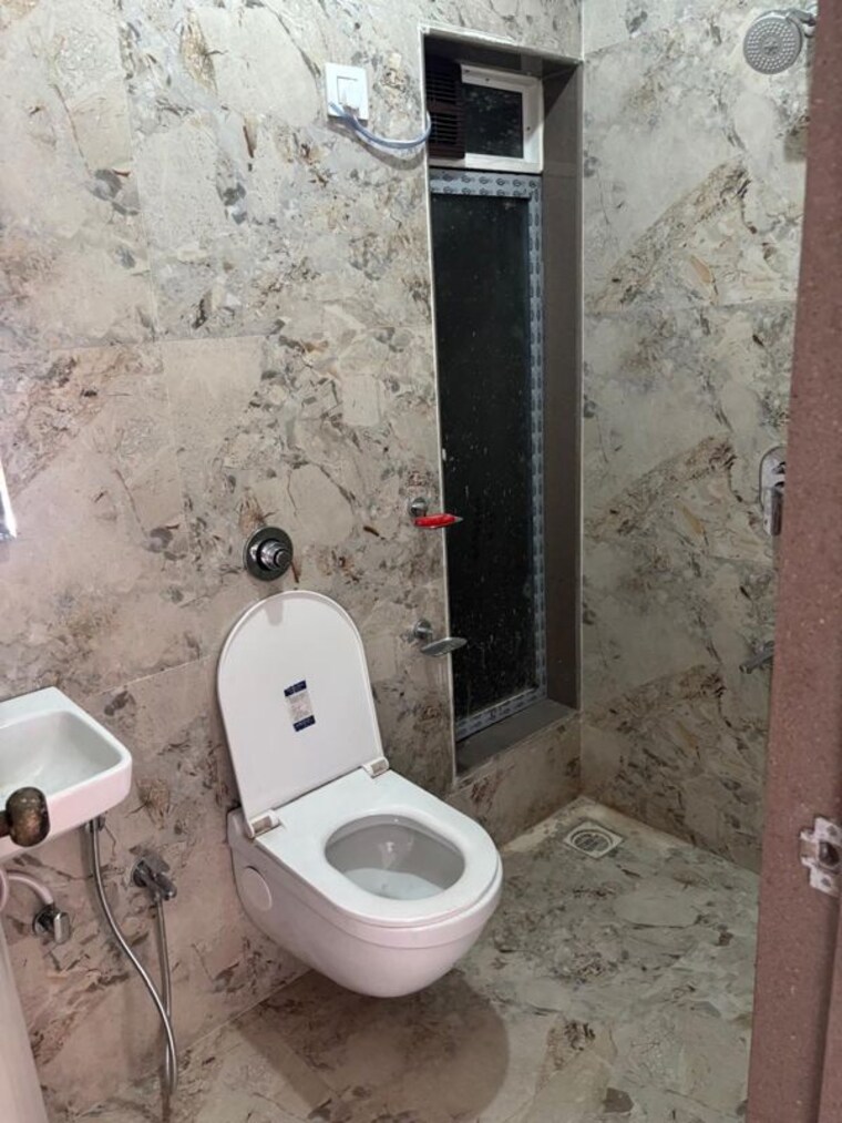 Bathroom, nirmal-kalpnagri-dhaivat 1 Bedroom 550 Sq.Ft. Apartment In Mulund West Mumbai 10526985