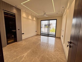 4 BHK + Prayer Room,Study Room,Store Room 2100 Sq.Ft. Builder Floor in Palam Vihar Residents Association