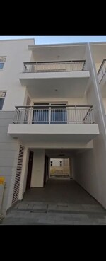 4 BHK + Servant Room 150 Sq.Yd. Villa in Godrej Golf Link Villas