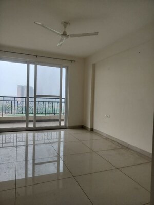Room in 3 BHK Apartment at Allwin El Spazia, Sanauli – for Rent