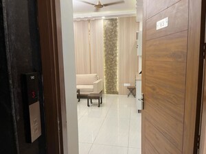  3 BHK Builder Floor at Danda Lakhond – for Rent