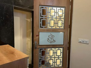 Room in 3 BHK Builder Floor at Danda Lakhond – for Rent