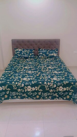 Bedroom in 1 BHK Builder Floor at Sector 40 – for Rent