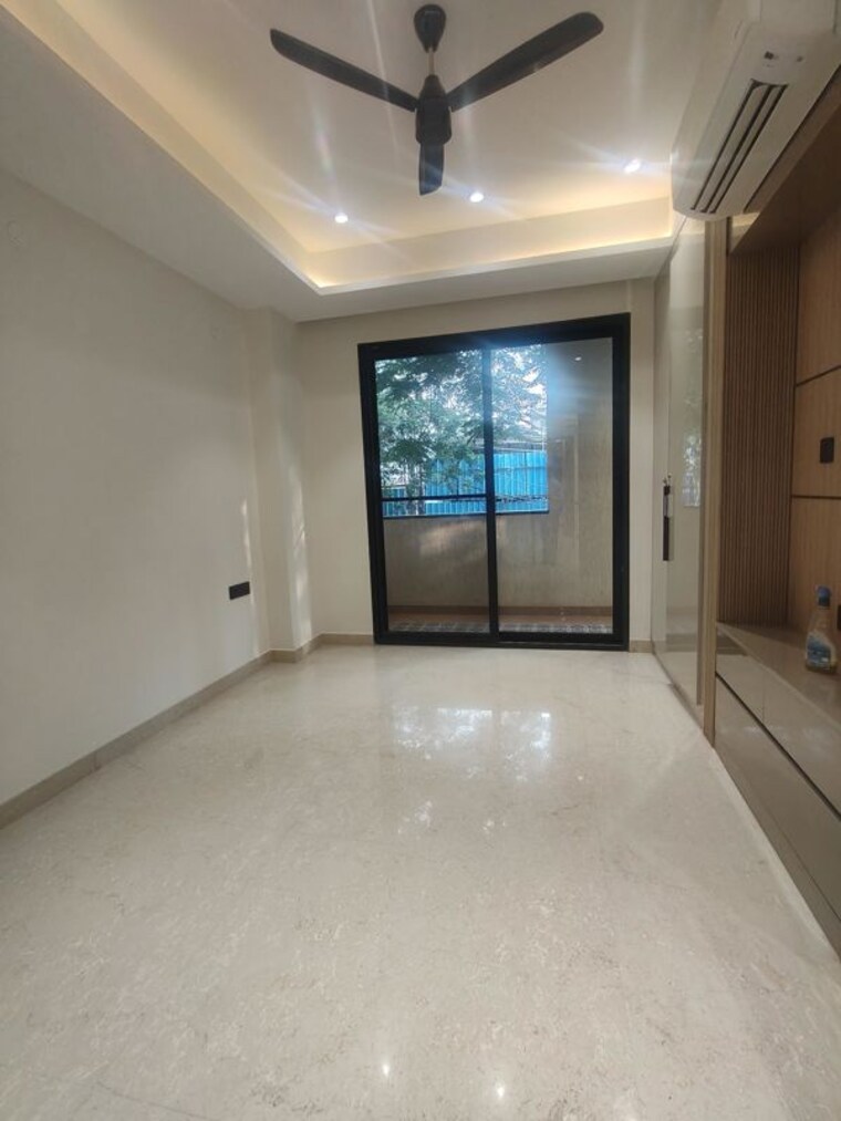 Room, sector 22 4 Bedroom 2100 Sq.Ft. Builder Floor In Sector 22 Gurgaon 10527099