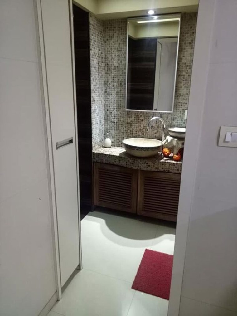 Bathroom, sindhi-society 1 Bedroom 550 Sq.Ft. Apartment In Chembur Mumbai 10527088