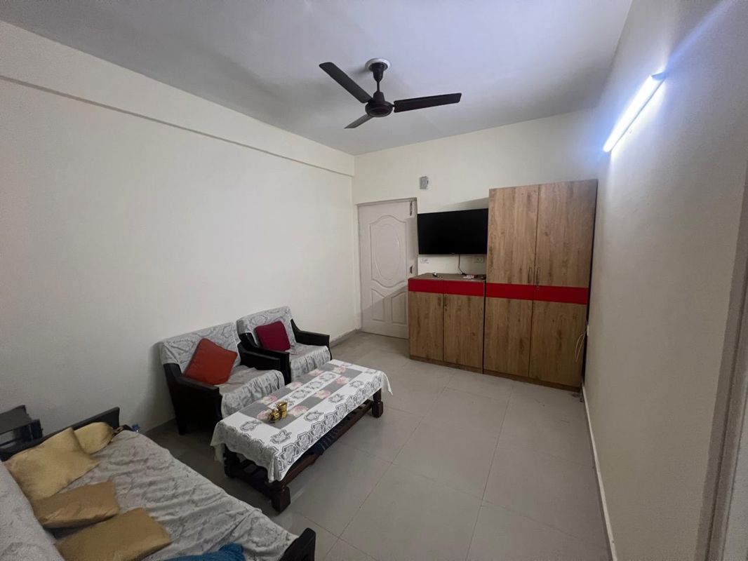 2 BHK 700 Sq.Ft. Apartment in Pyramid Urban Homes 3