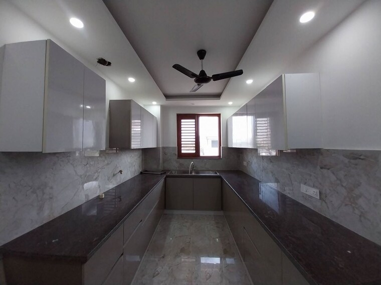 Kitchen, sector 22 4 Bedroom 2500 Sq.Ft. Builder Floor In Sector 22 Gurgaon 10527112
