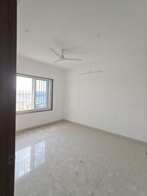 Room in 2 BHK Apartment at Venkatesh Viom, Kothrud – for Rent