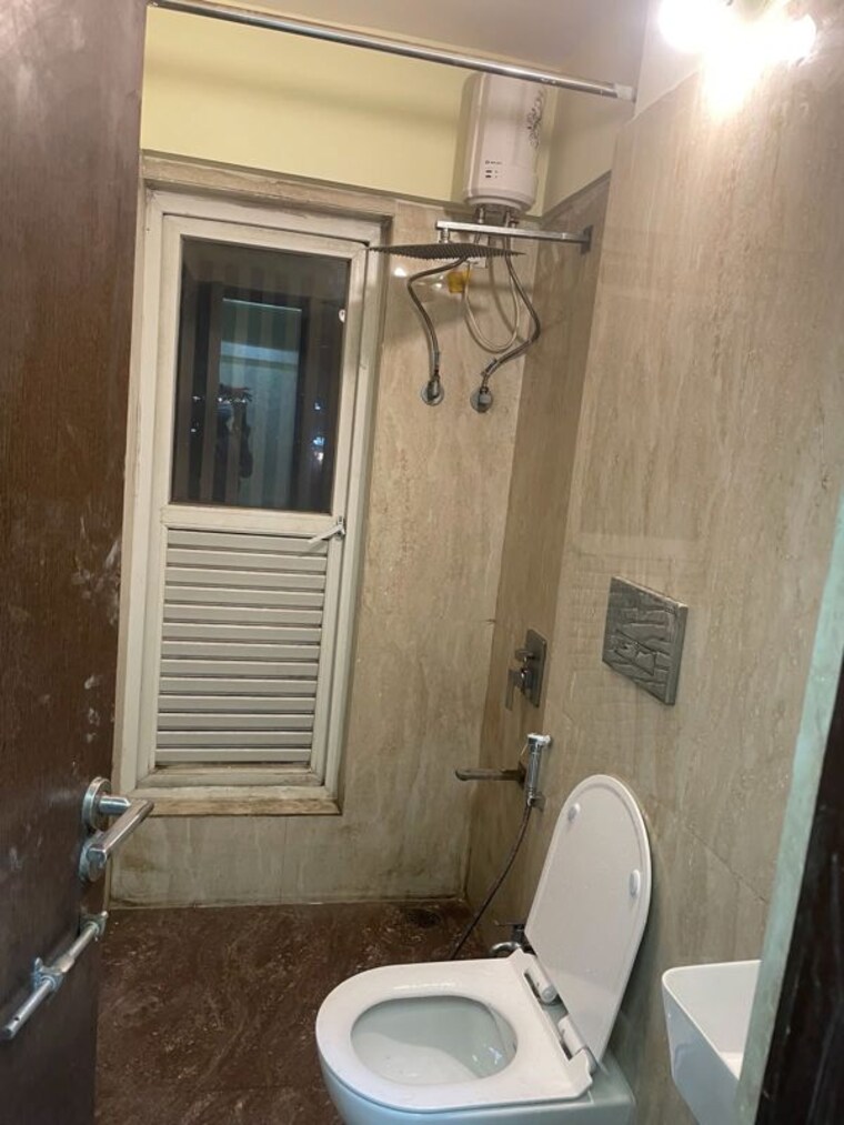 Bathroom, ruparel-orion 3 Bedroom 1000 Sq.Ft. Apartment In Chembur Mumbai 10527114