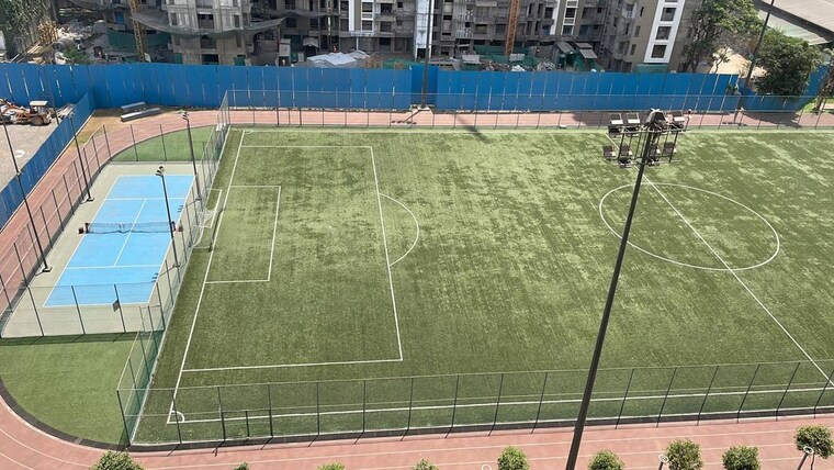 Swimming Pool, lodha-amara-new-tower 2 Bedroom 651 Sq.Ft. Apartment In Kolshet Road Thane 10527123