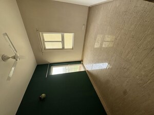 Room in 3 BHK Apartment at Palm Marina Suites, Nh 24 – for Rent