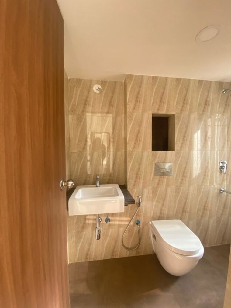 Bathroom, lodha-amara 2 Bedroom 735 Sq.Ft. Apartment In Kolshet Road Thane 10527156