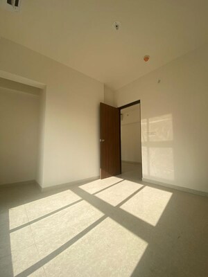 2 BHK Apartment For Sale in Lodha Amara, Kolshet Road