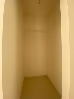 Room in 2 BHK Apartment at Lodha Amara, Kolshet Road – for Sale