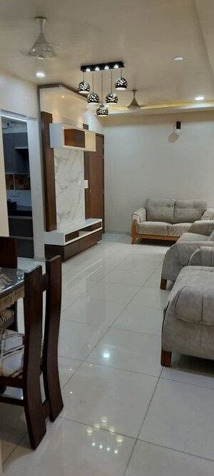 Room in 2 BHK Apartment at Vilas Javdekar Prudentia Towers, Wakad – for Rent