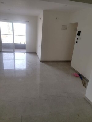 Room in 2 BHK Apartment at Shriram Nysa, Dhanori – for Rent