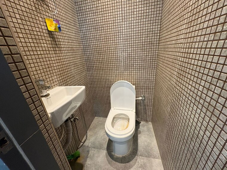 Bathroom, bidhannagar Commercial Office Space 1010 Sq.Ft. In Bidhannagar Kolkata 10527240