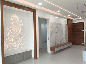 Room in 3 BHK Apartment at Jayabheri The Nirvana, Gopanpally – for Rent