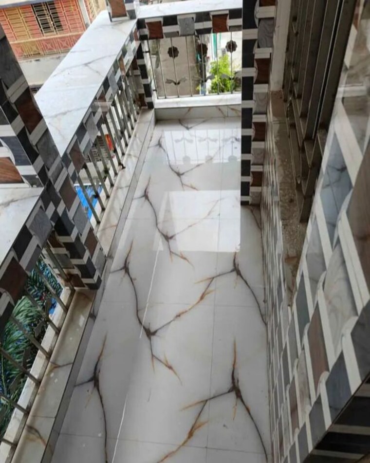 Balcony, airport-tower 3.5 Bedroom 1400 Sq.Ft. Apartment In Dum Dum Kolkata 10527242