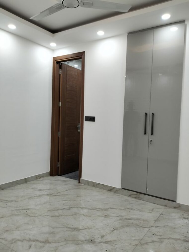 Room, khirki extension 2 Bedroom 750 Sq.Ft. Builder Floor In Khirki Extension Delhi 10451979