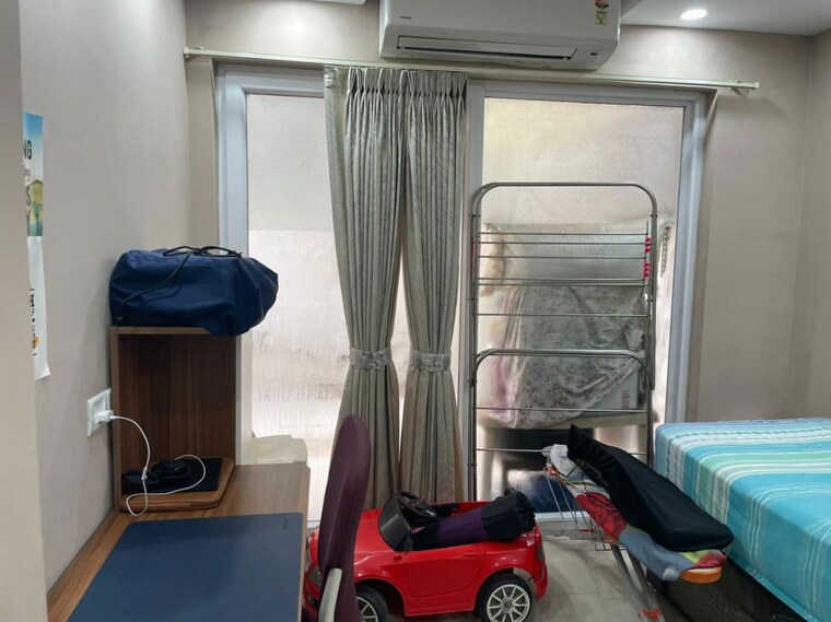 Living Room, vipul-tatvam-villas 3.5 Bedroom 2500 Sq.Ft. Builder Floor In Sector 48 Gurgaon 10527256