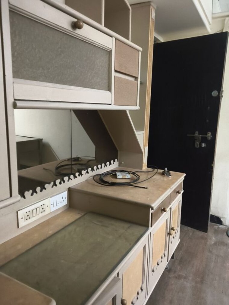 Kitchen, vile parle east 1 RK 350 Sq.Ft. Apartment In Vile Parle East Mumbai 10527290