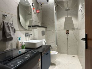 Bathroom in 2 BHK Builder Floor at Sector 43 – for Rent