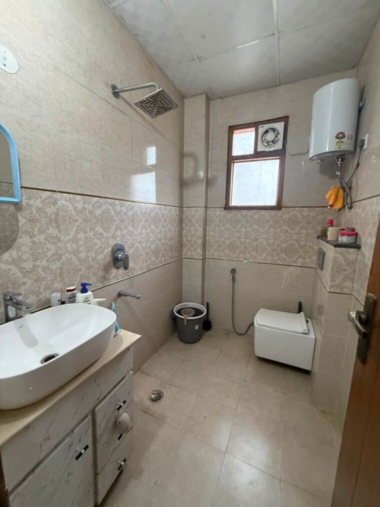 Attached Bathroom, godrej-habitat 3 Bedroom 2078 Sq.Ft. Apartment In Sector 3 Gurgaon 10527363