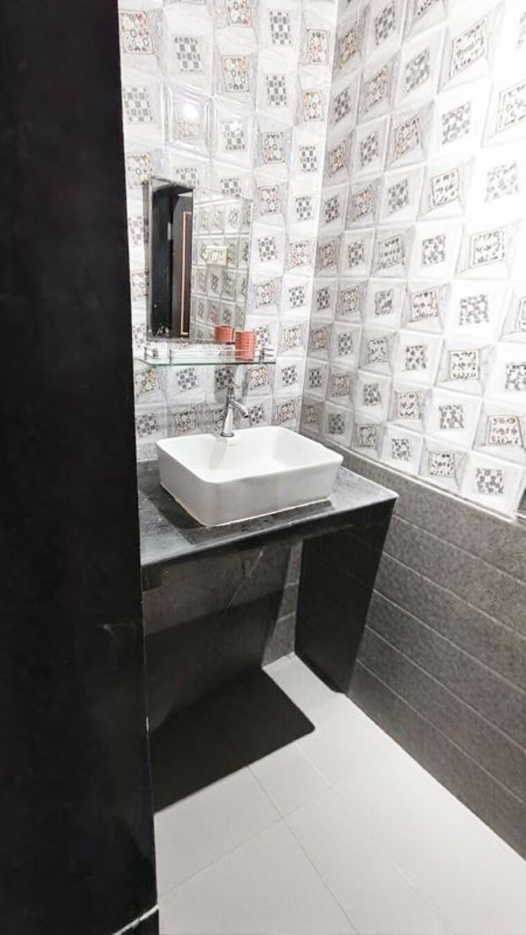 Bathroom, lunkad-daffodils 1 Bedroom 450 Sq.Ft. Independent House In Viman Nagar Pune 10527358