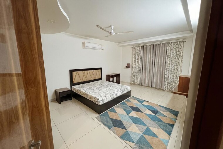 Bedroom, bptp-amstoria-country-floor 4 Bedroom 4500 Sq.Ft. Villa In Sector 102 Gurgaon 10527382